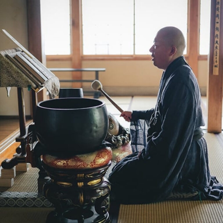 Private Zazen Meditation in an Asakusa Zen Temple with Matcha and Sweets