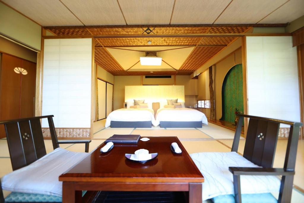 Abb Resorts Izu Zagyosoh Tatami Room Beds