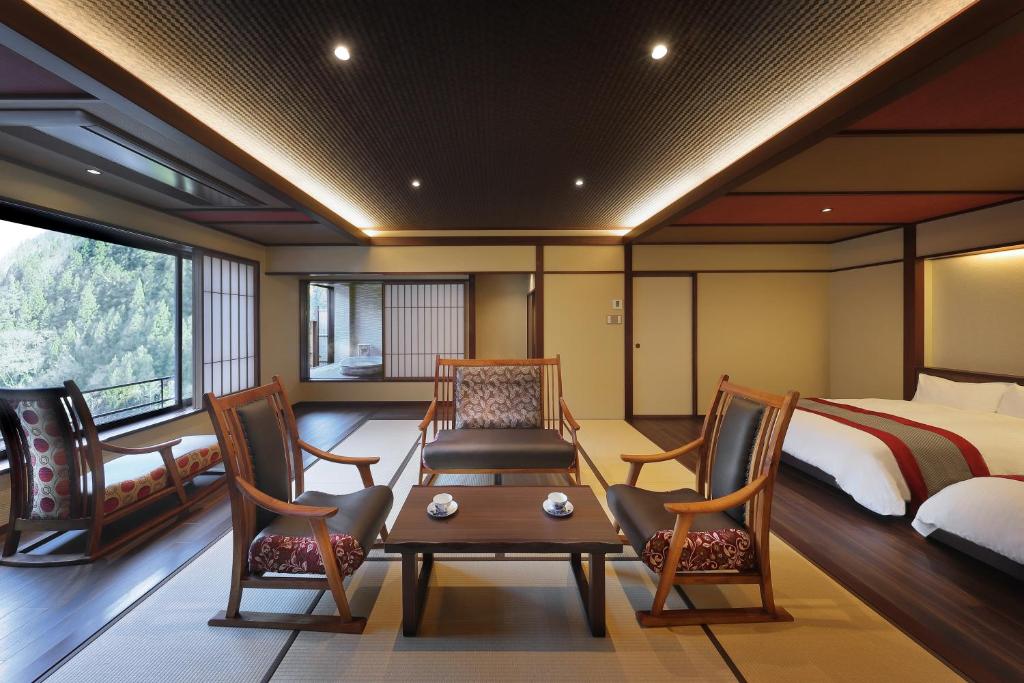 Atsumi Onsen Tachibanaya Modern Tatami Room