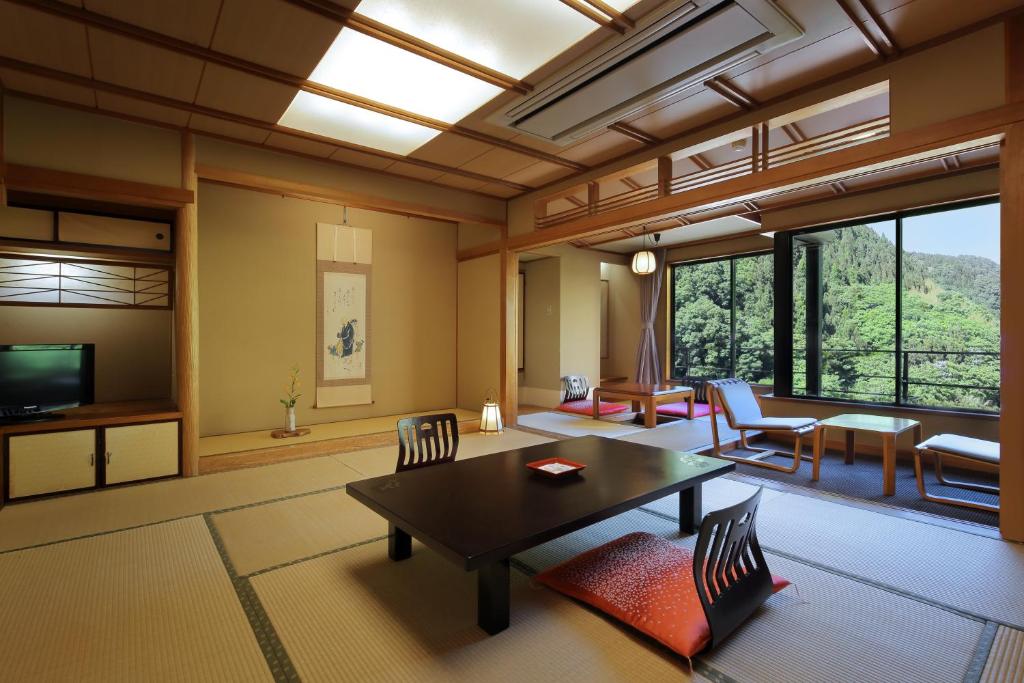 Atsumionsentachibanaya Tatami Room View