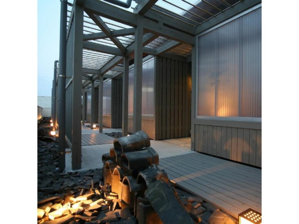 Geiboso Exterior Walkway