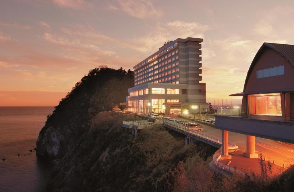 Hotel Ambia Shofukaku Exterior Cliff View