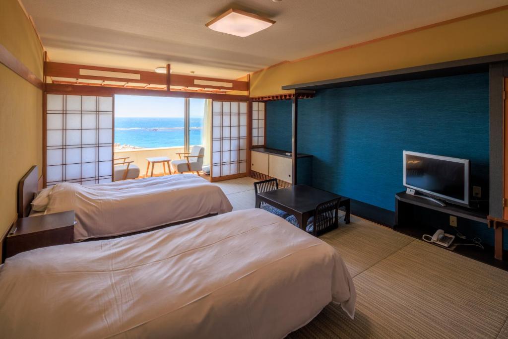 Hotel Sanrakuso Ocean View Tatami Room