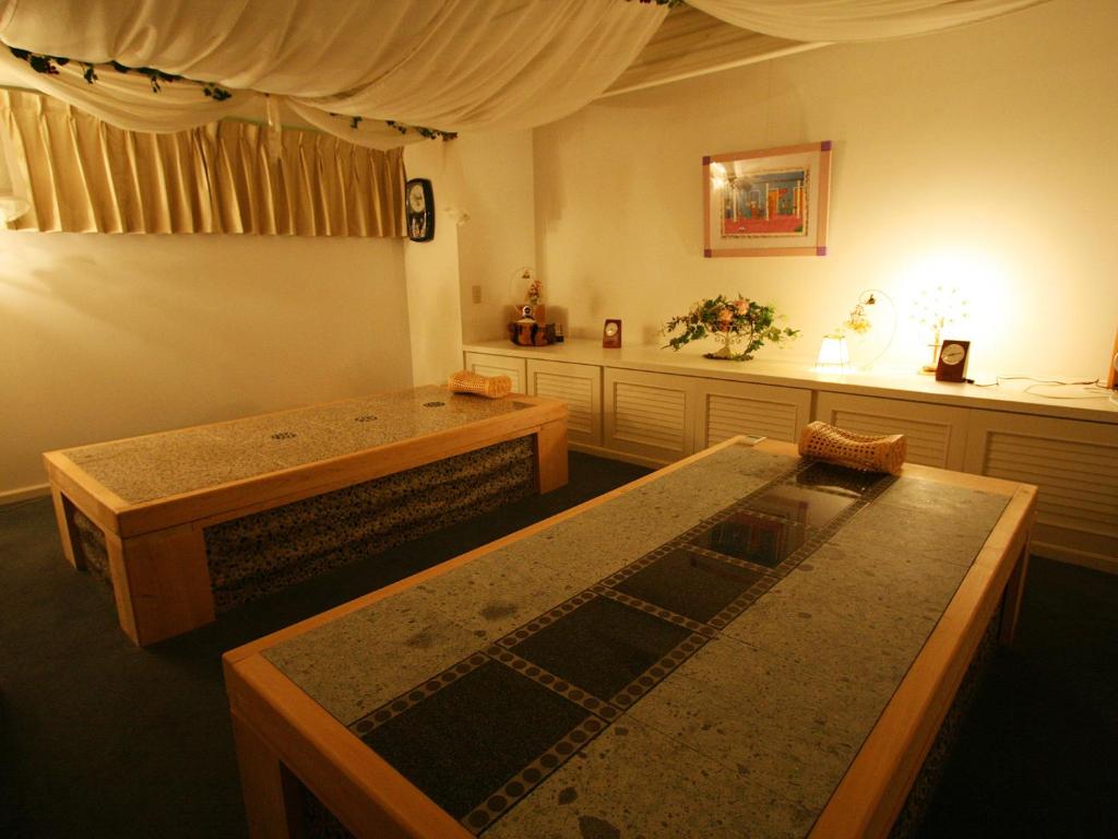 Hotel Sanrakuso Stone Beds Room
