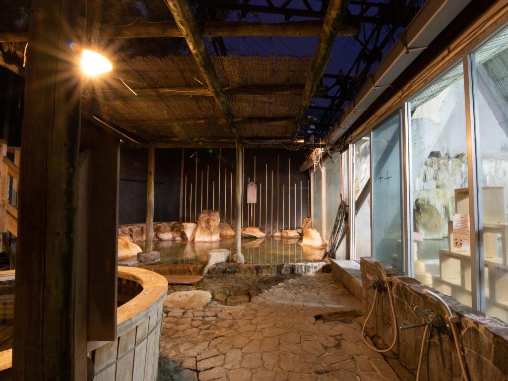 Hotel Shirahamakan Onsen Bath