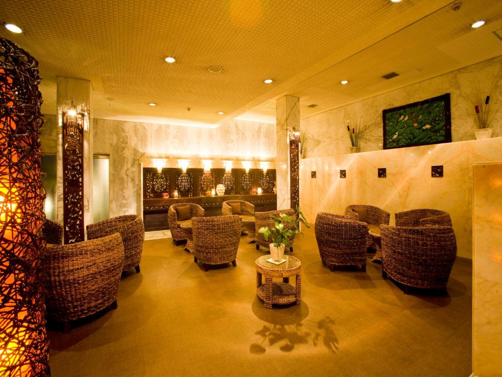 Hotel Shofuen Lobby Seating Area