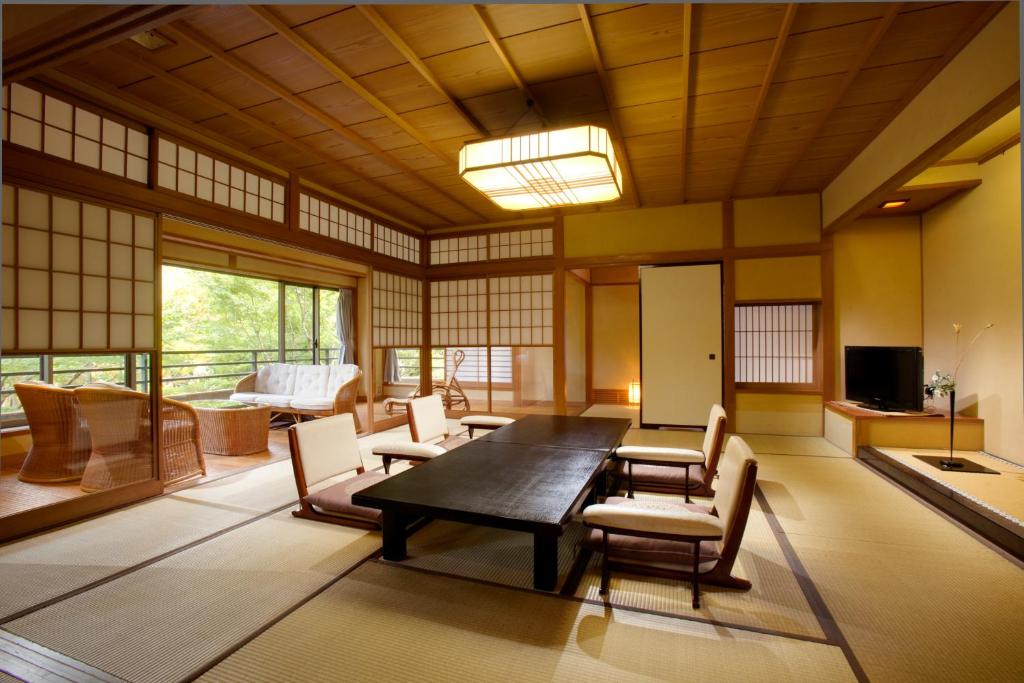 Inn Seiryuso Traditional Japanese Room