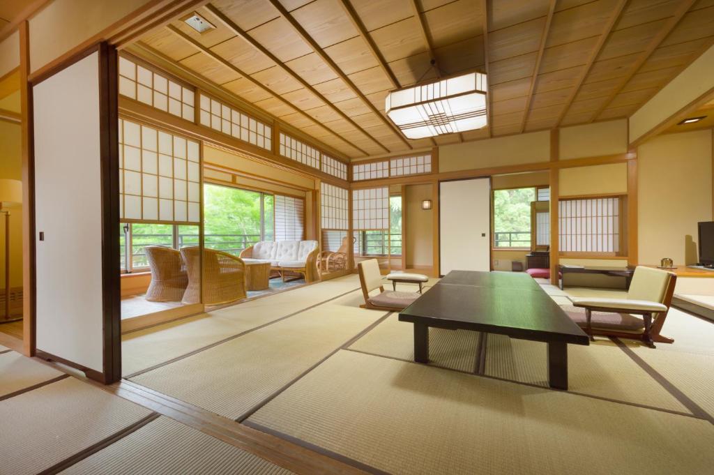 Inn Seiryuso Traditional Tatami Room