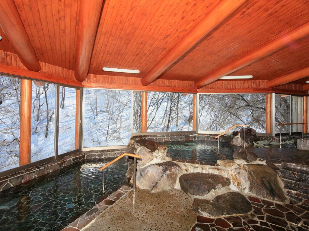 Irodoriyukashiki Hana To Hana Indoor Onsen