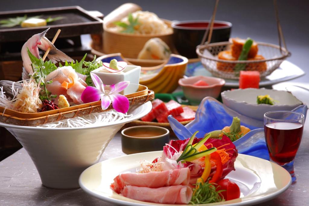 Irodoriyukashiki Hana To Hana Kyo Kaiseki Dishes