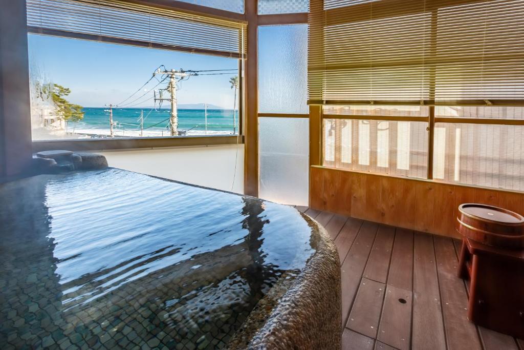 Izu Atagawa Yubana Mankai Adult Only Open Air Bath