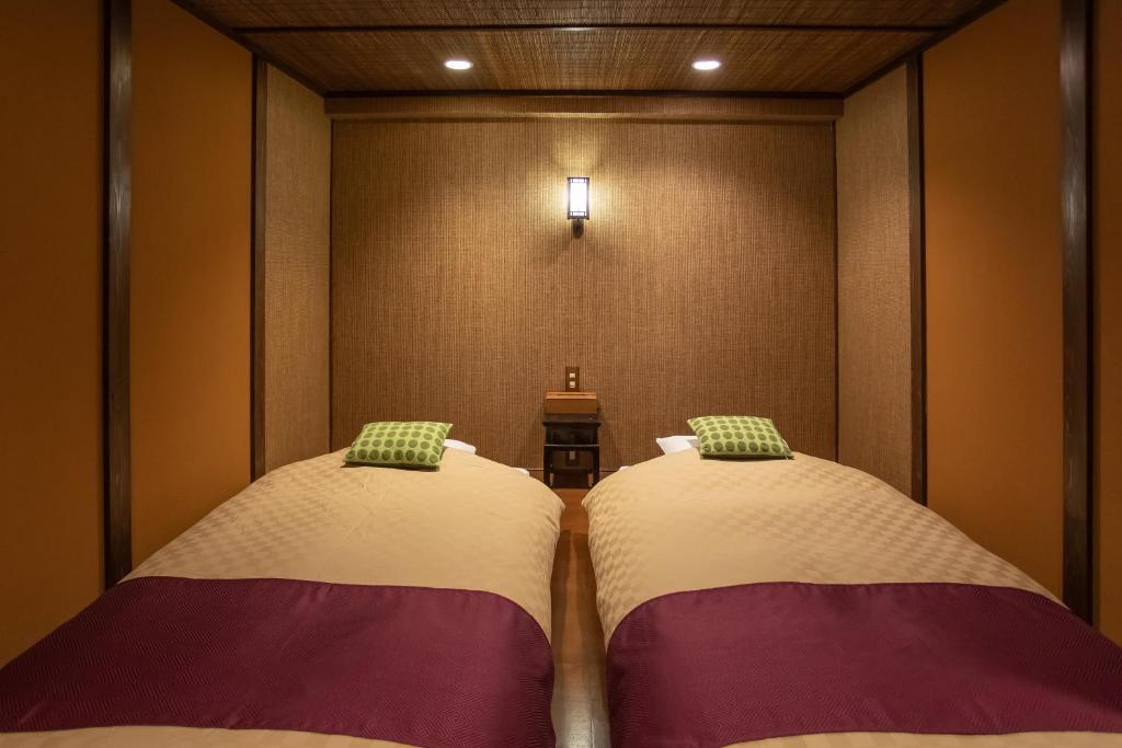 Izu Atagawa Yubana Mankai Adult Only Twin Beds Room