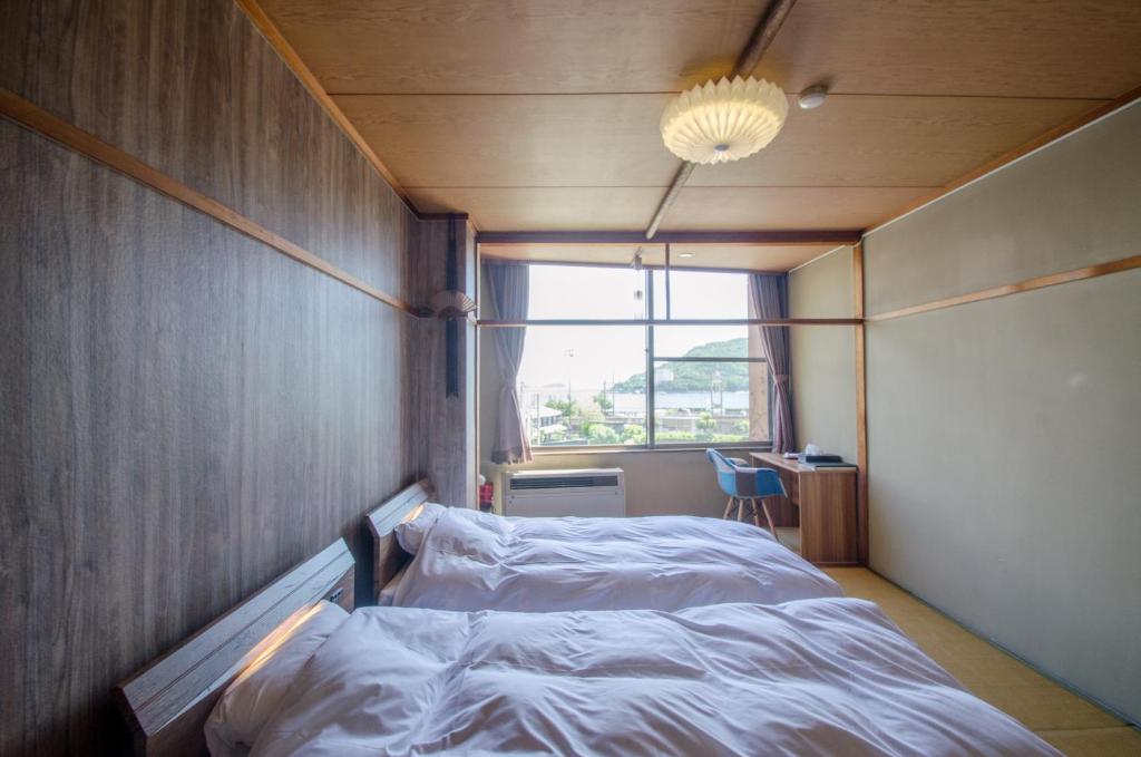 Kaigetsu Modern Room Twin Beds