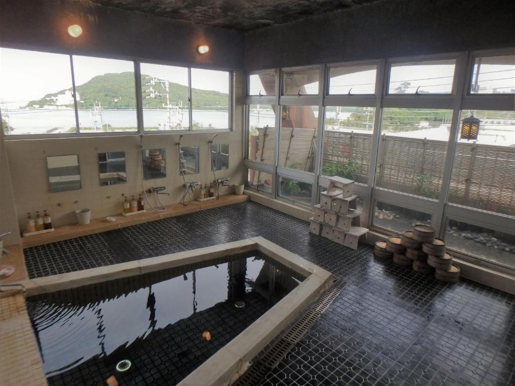 Kaigetsu Onsen Bath