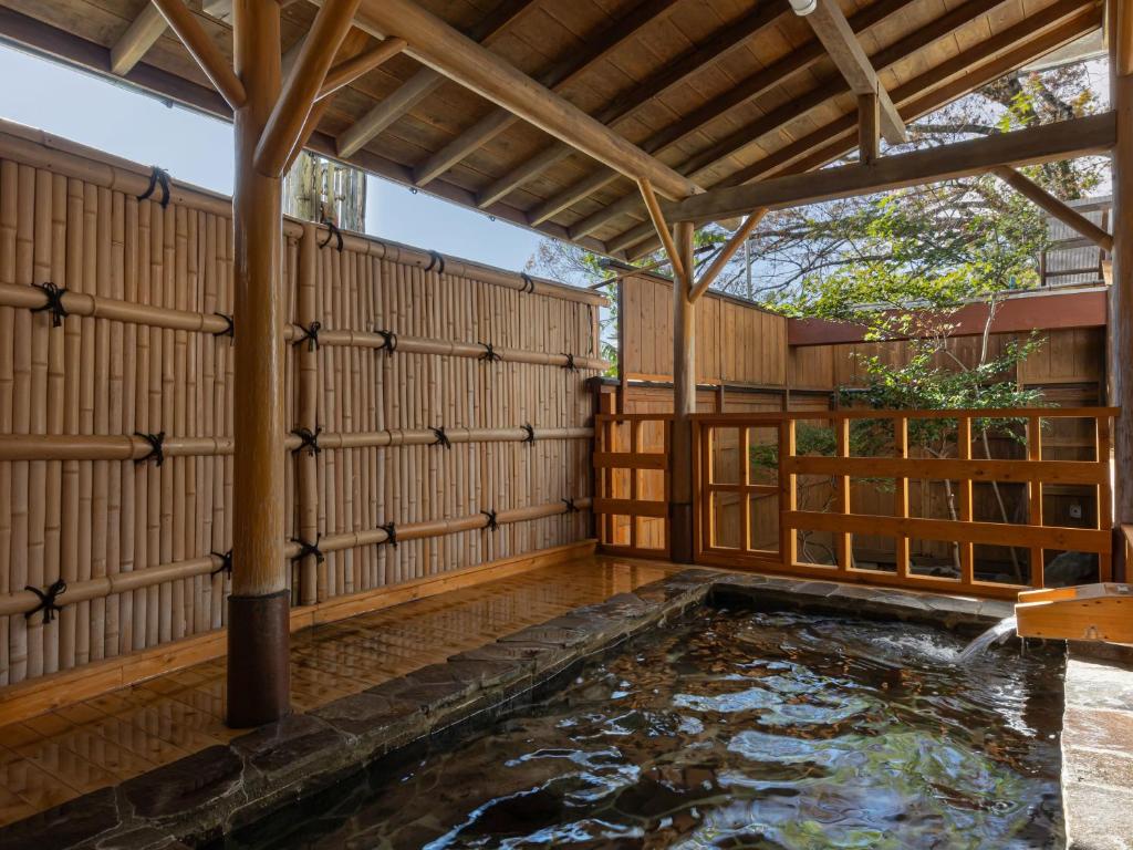 Kamenoi Hotel Tsukubasan Outdoor Onsen