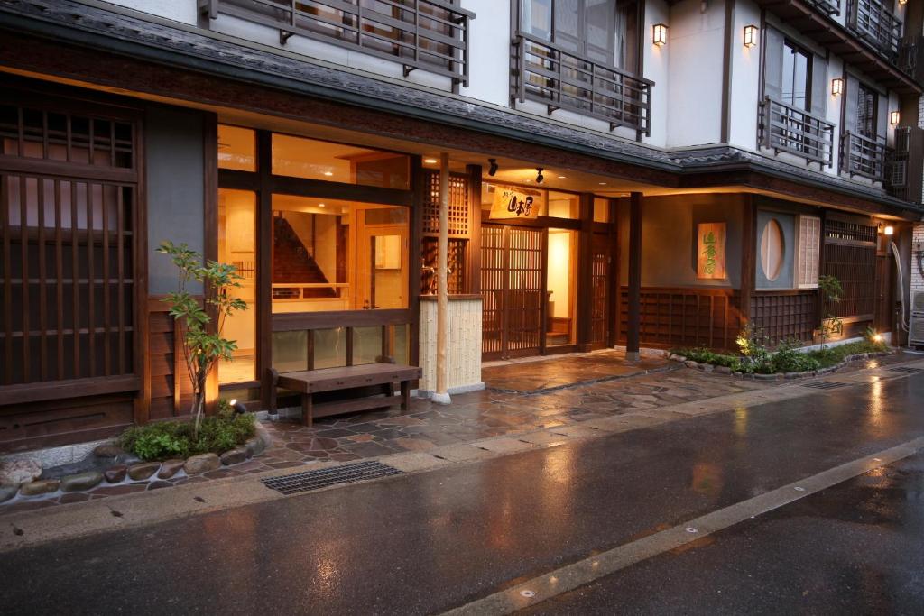 Kinosaki Yamamotoya Entrance