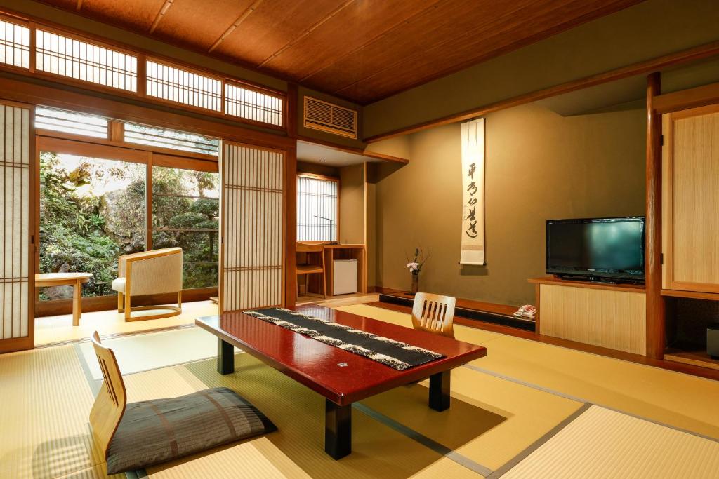 Kinosaki Yamamotoya Tatami Room Garden View
