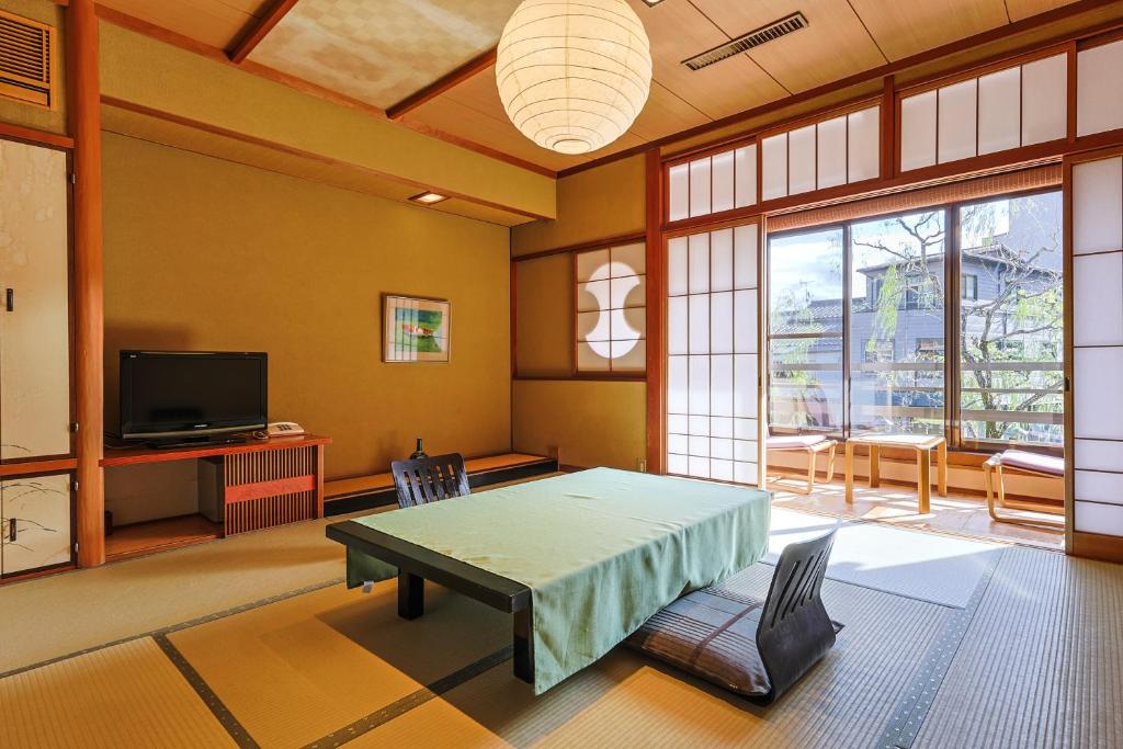 Kinosaki Yamamotoya Tatami Room Tv