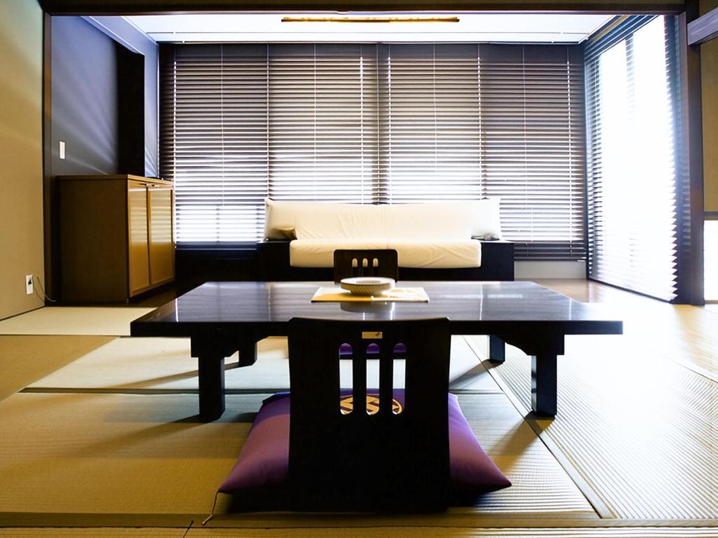 Kotobukitei Modern Tatami Room