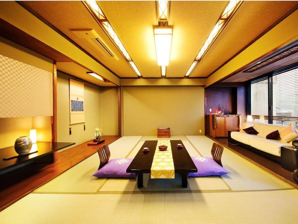 Kotobukitei Traditional Tatami Room