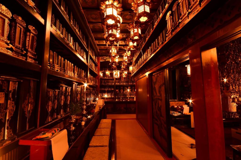 Koyasan Shukubo Daienin Lantern Room