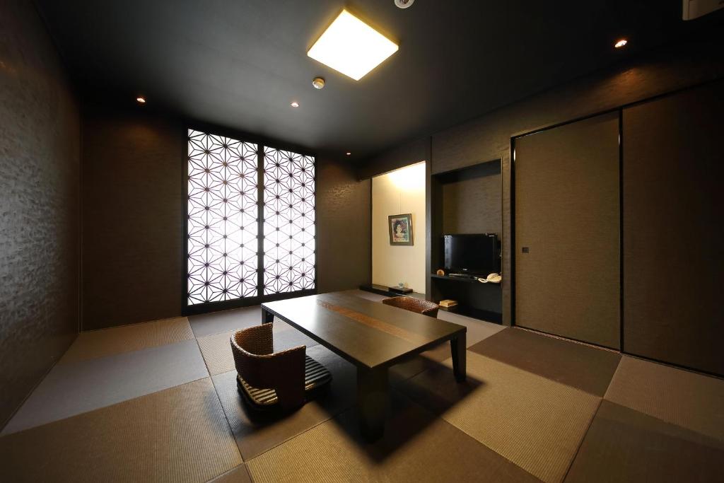 Nenrinbo Modern Tatami Room