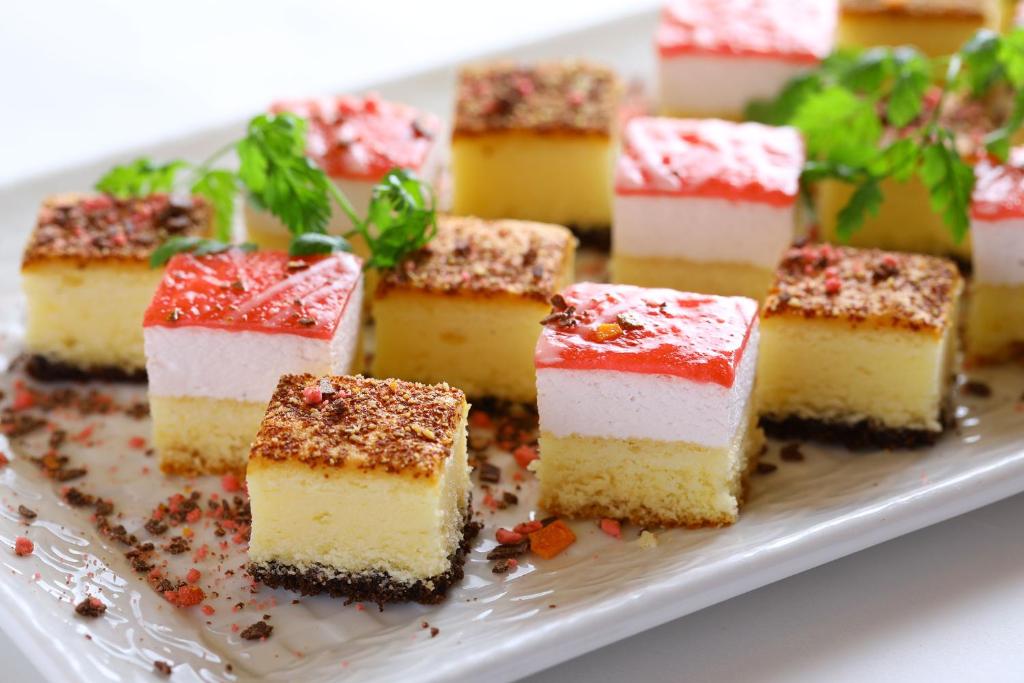 Oedo Onsen Monogatari Premium Yamashitaya Dessert