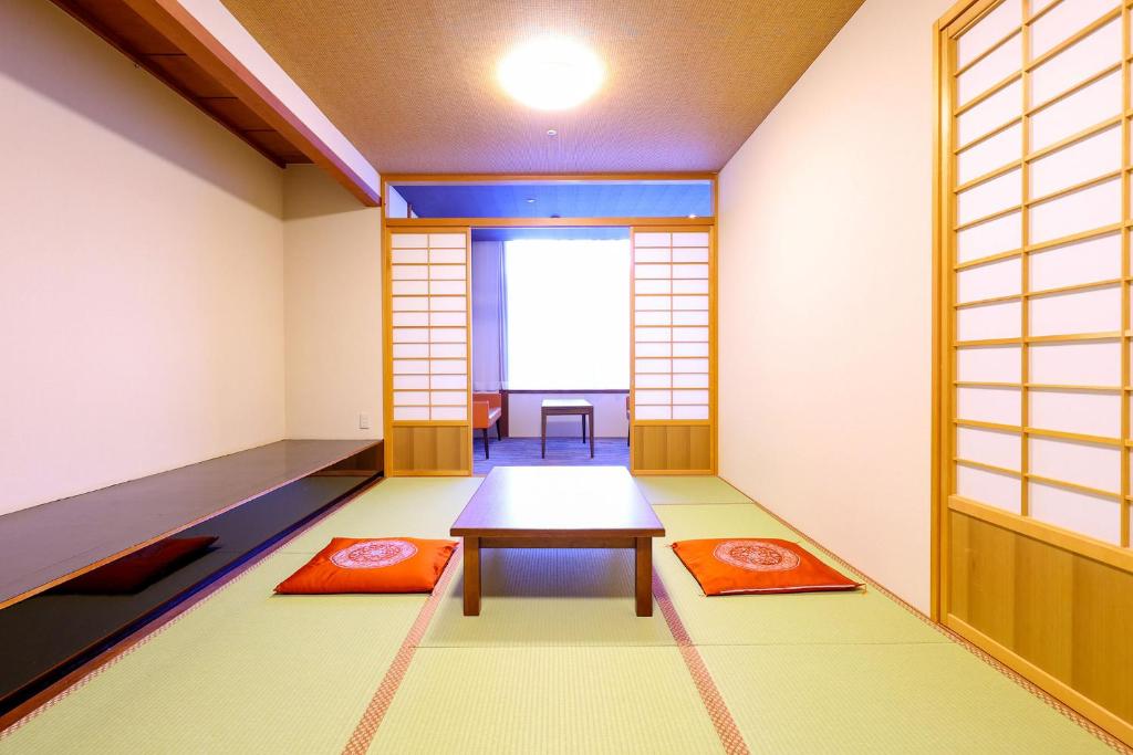 Oedo Onsen Monogatari Premium Yamashitaya Tatami Room