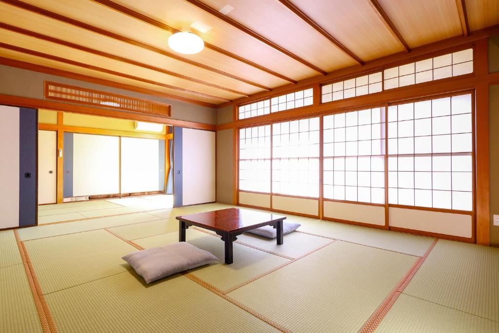 Oedo Onsen Monogatari Premium Yamashitaya Tatami Room