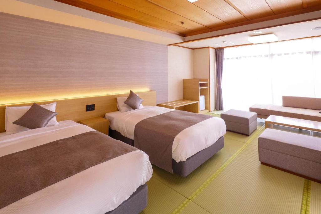 Oedo Onsen Monogatari Premium Yamashitaya Twin Room