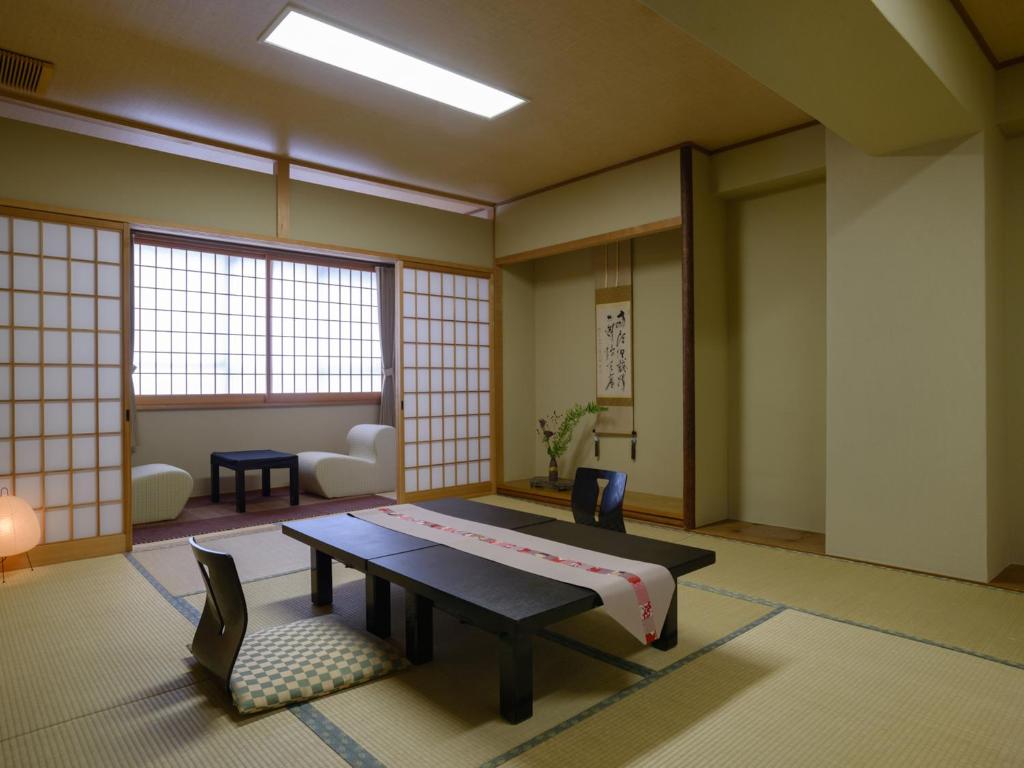 Ryokan Kohro Traditional Tatami Room