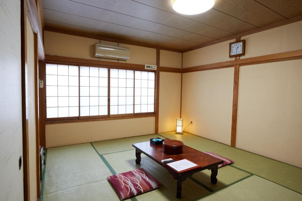 Ryokan Matsushima Tatami Room