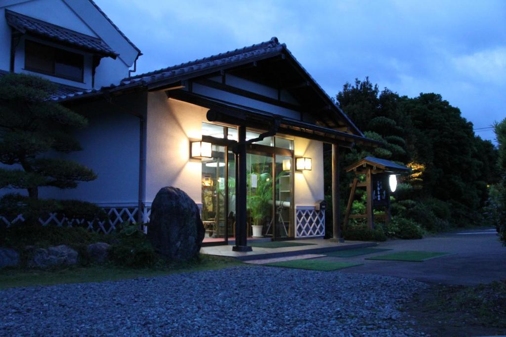 Ryokan Onyado Shinshima Exterior Night