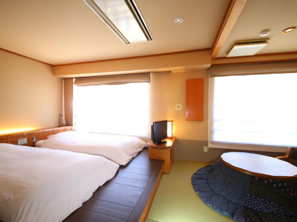Ryokan Sakaya Modern Tatami Room