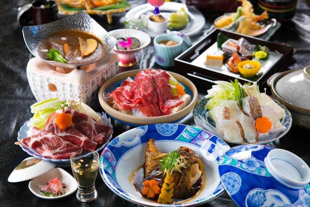 Ryokan Sei Shonagon Kaiseki Dishes