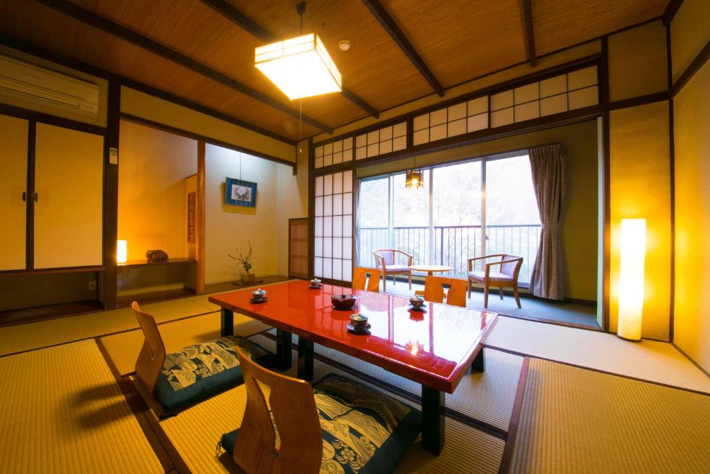 Ryokan Sei Shonagon Traditional Room