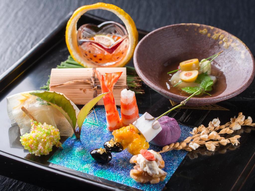 Ryokan Uminocho Kaiseki Dish