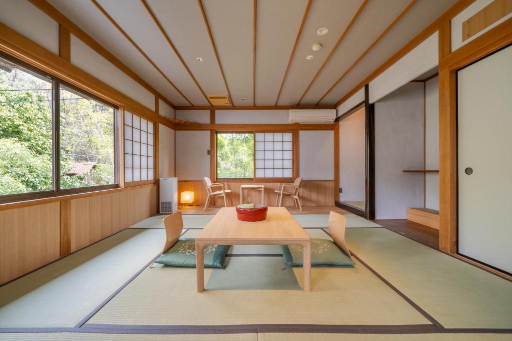 Ryokan Yamazaki Tatami Room