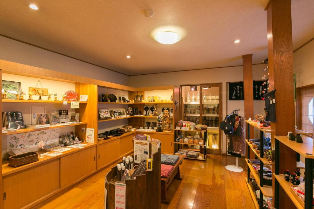 Ryounkaku Gift Shop