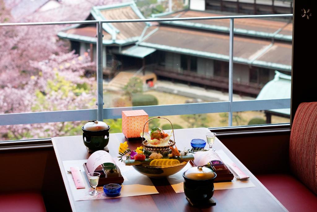 Sakura No Shou Kotohira Grand Hotel Dining View