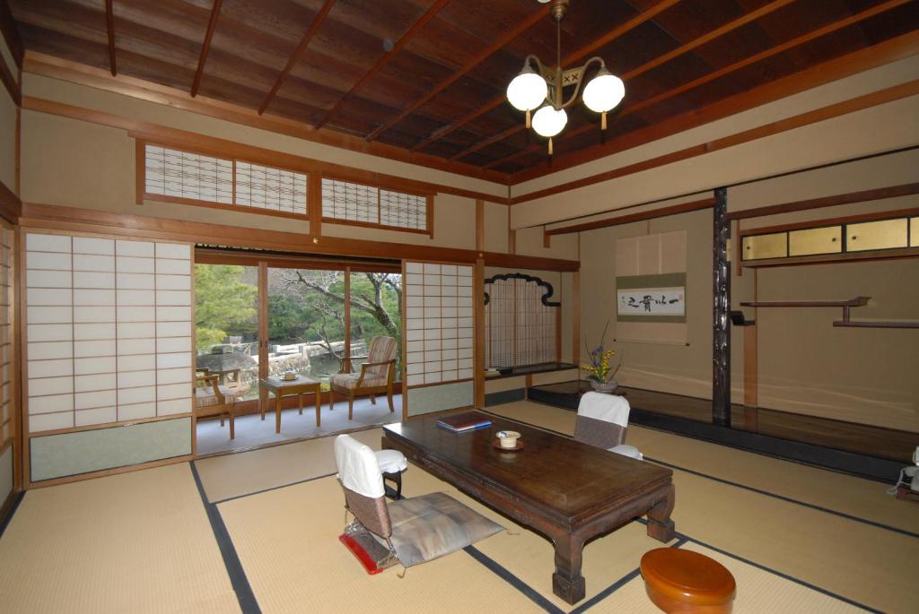 Sansuien Tatami Room Traditional Furniture