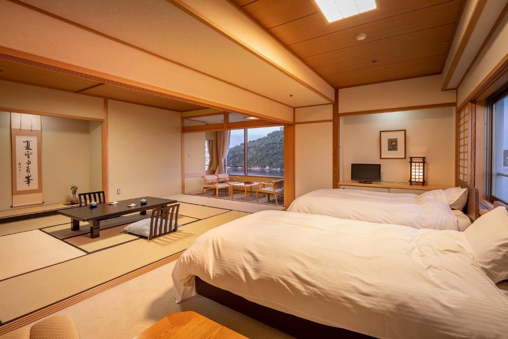 Sansuikan Kinryu Tatami Bedroom