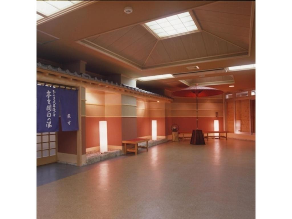 Sanyo Hotel Hallway