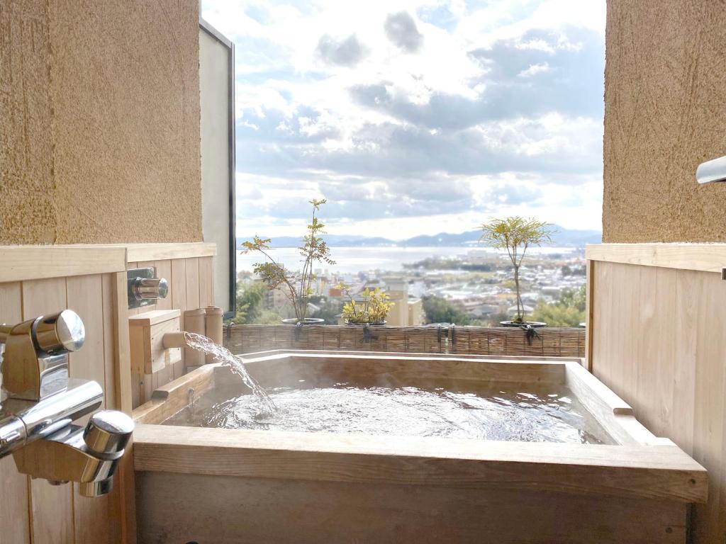 Sato Yu Mukashibanashi Yuzanso Open Air Bath