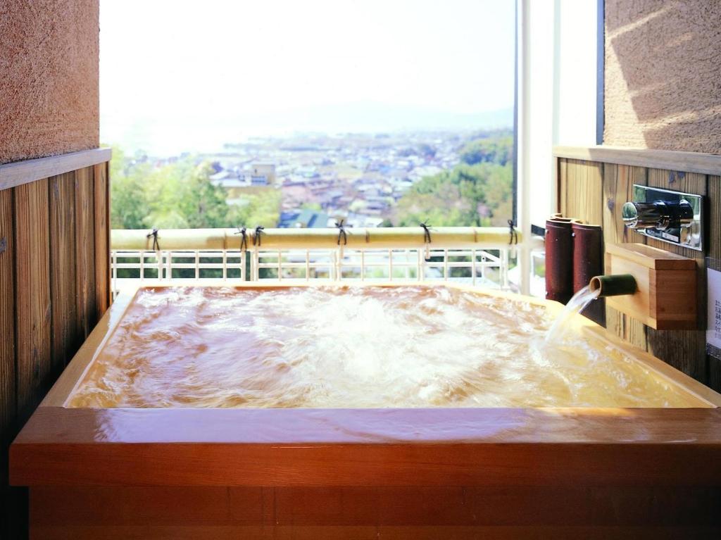 Sato Yu Mukashibanashi Yuzanso Outdoor Onsen