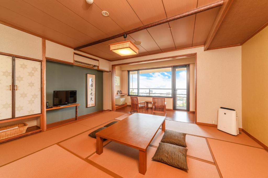 Sato Yu Mukashibanashi Yuzanso Traditional Room