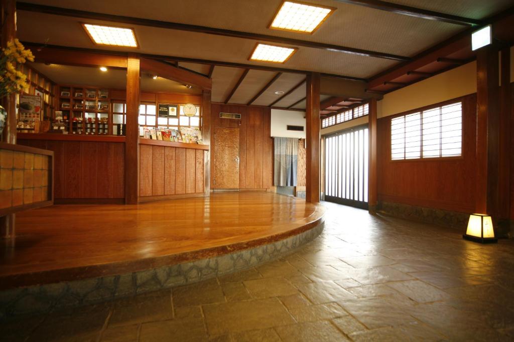Sennen No Yu Koman Lobby