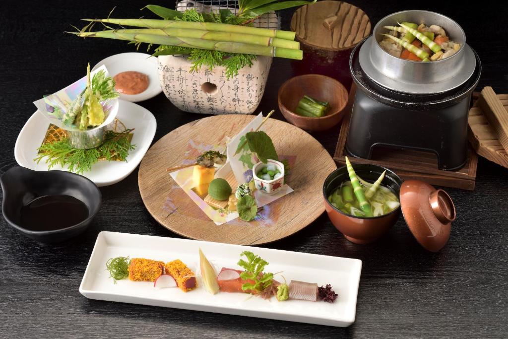Shiga Park Hotel Kaiseki Meal