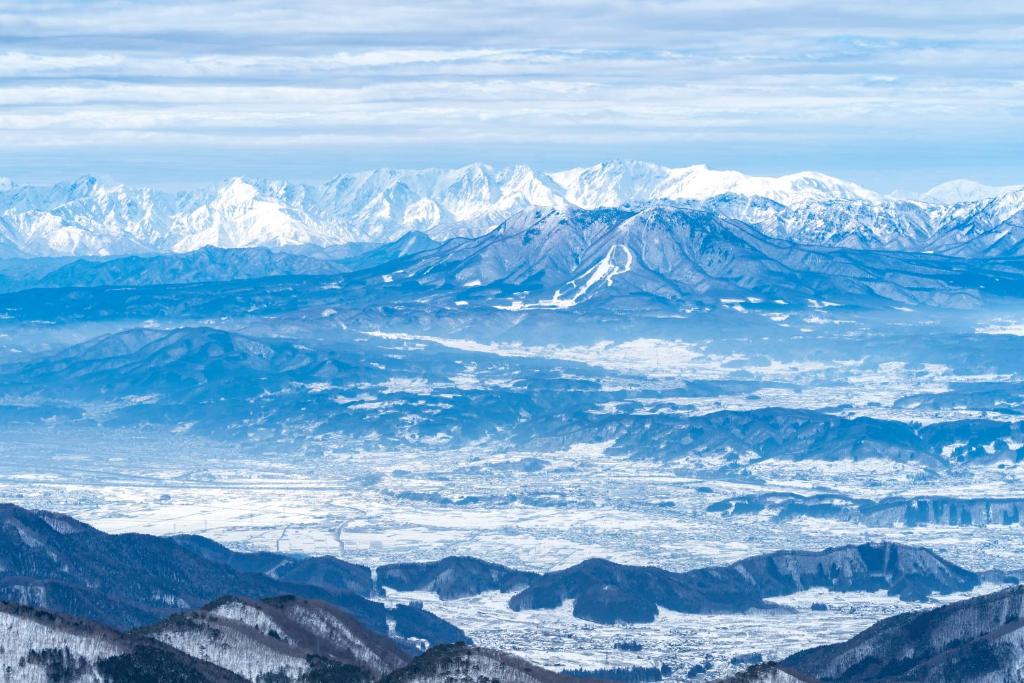 Shiga Park Hotel Mountain View