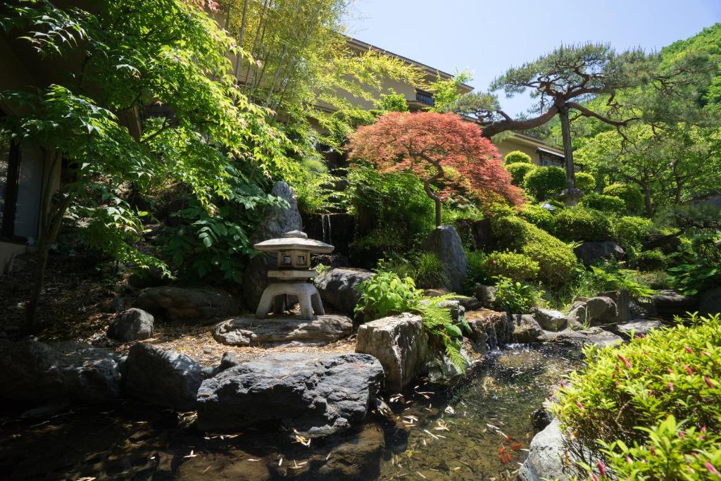 Shikitei Japanese Garden